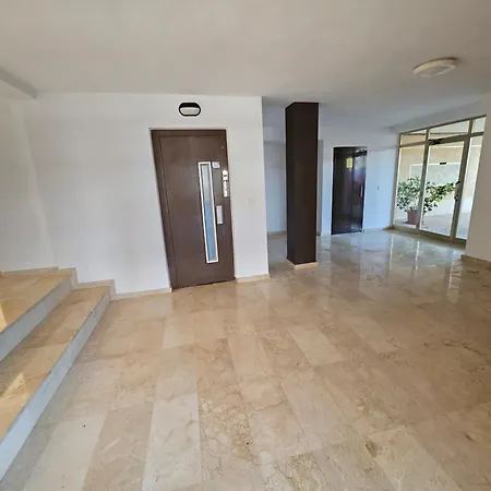 At La Volta Residencial Apartment *